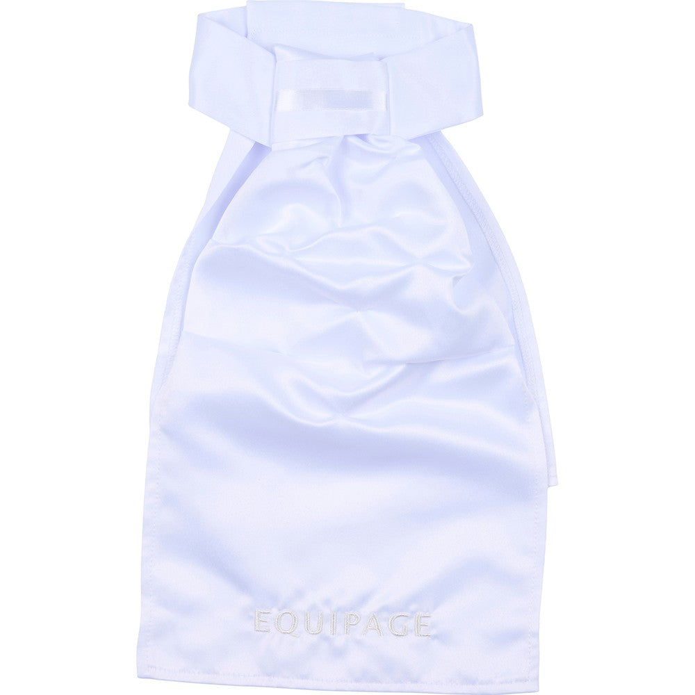 Plastron aus Satin fertig gebunden