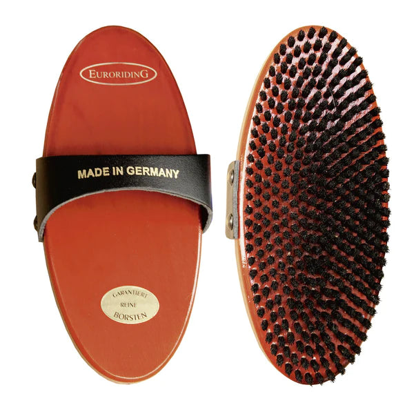 Kardätsche mit extra kurzen Borsten